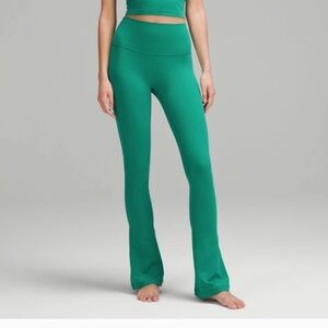 Lululemon Athletica Vibrant Green Mini Flare Yoga Leggings